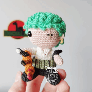 Amigurumi versión chibi del personaje Zoro