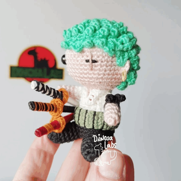 Amigurumi versión chibi del personaje Zoro
