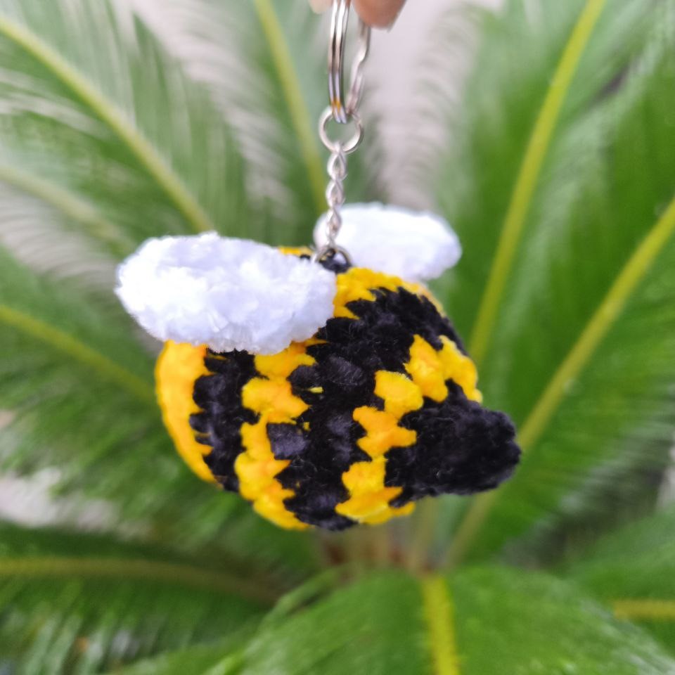 Llavero abejita 🐝 - Imagen 2