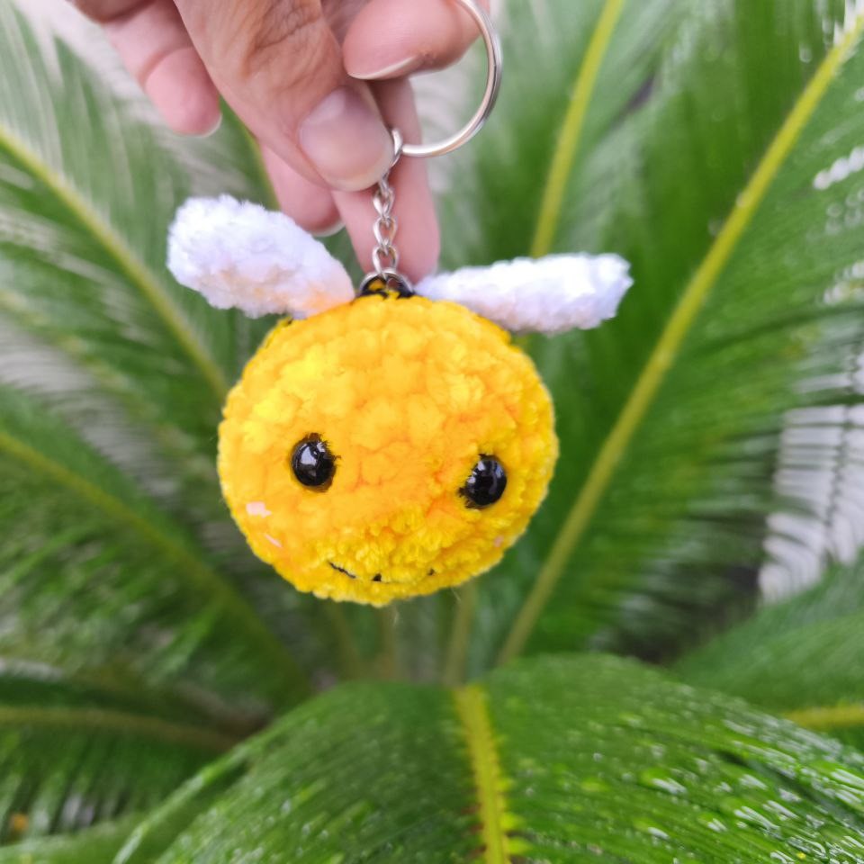 Llavero abejita 🐝 - Imagen 3