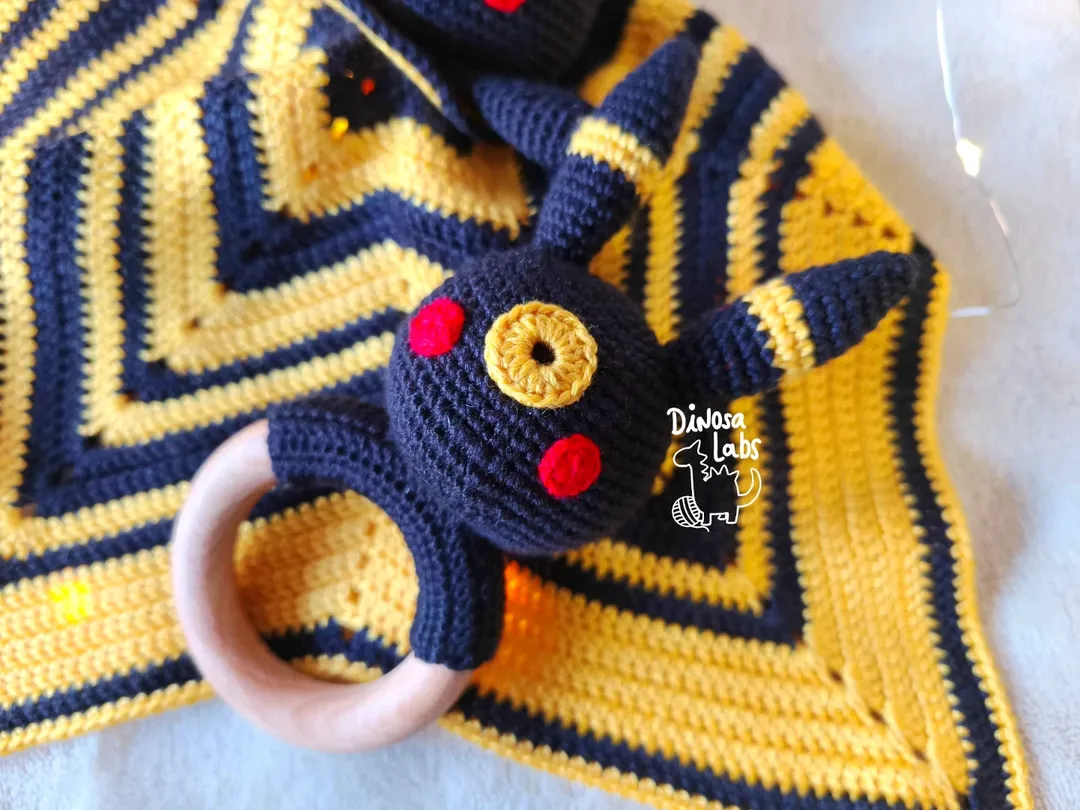 Umbreon. Conjunto de apego. - Imagen 3