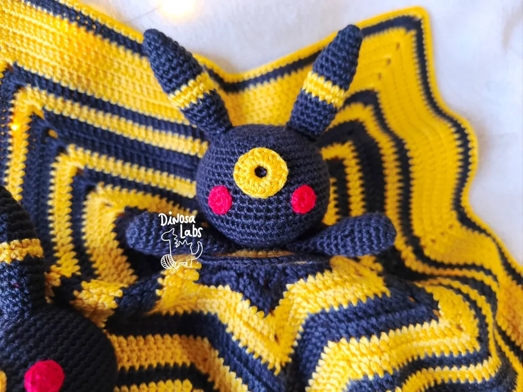 Umbreon. Conjunto de apego. - Imagen 4
