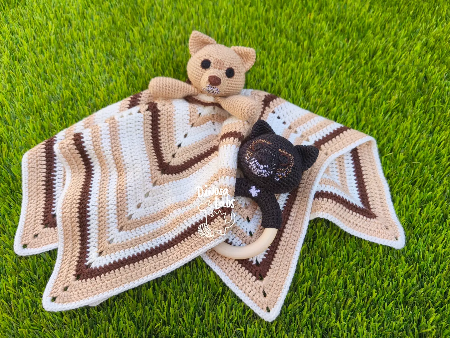 apego pomeranian dinosalabs
