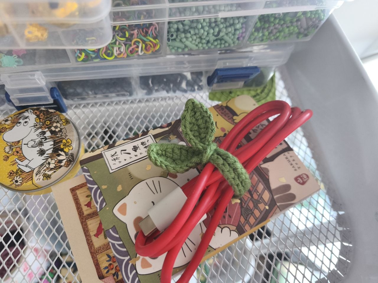 brote de hoja dinosa labs