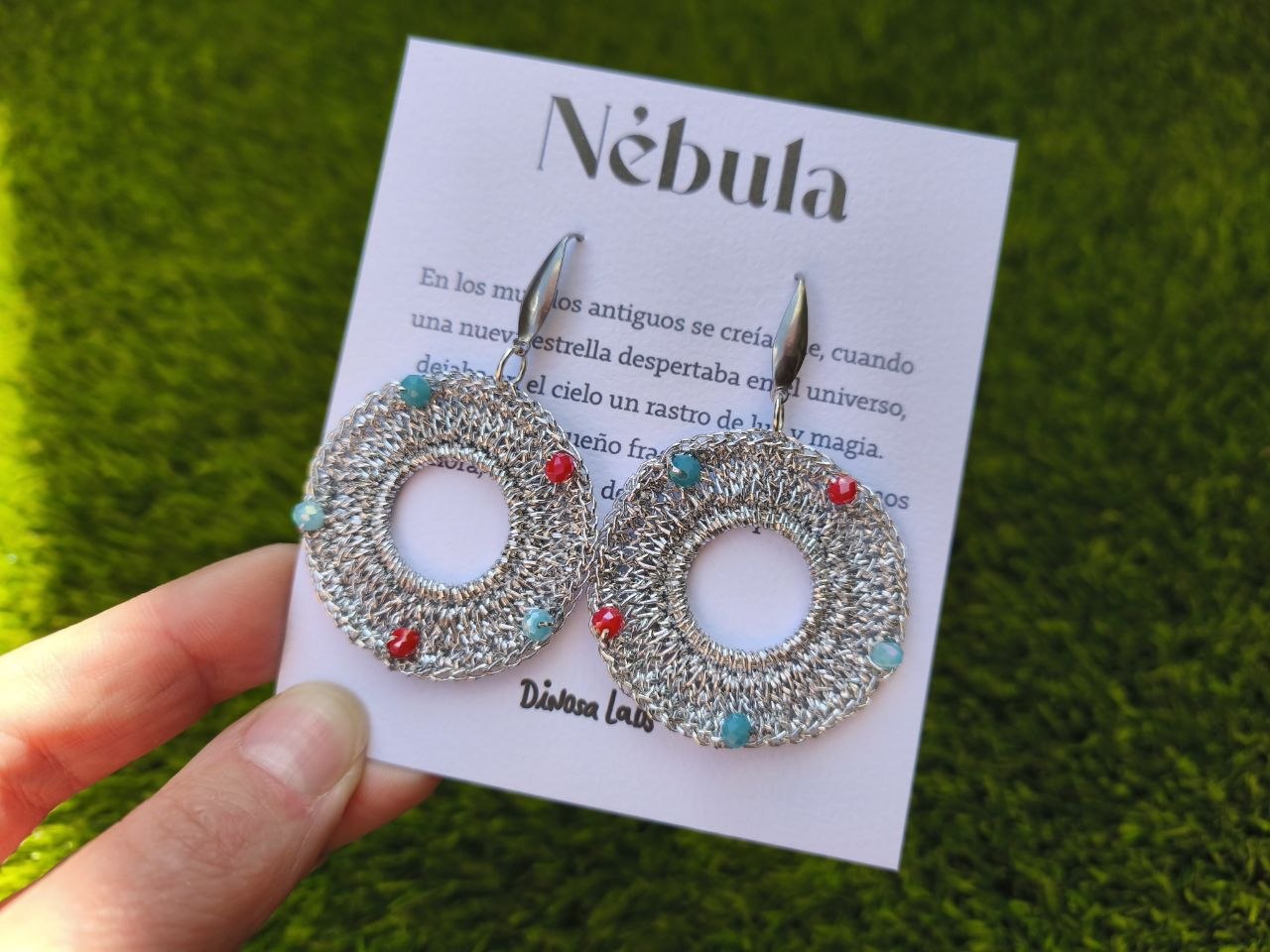 Nébula pendientes dinosa labs
